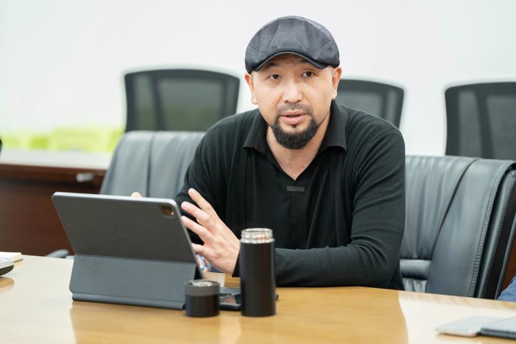 黄磊真是大学教授吗?教什么专业?-图1 黄磊真是大学教授吗?教什么专业?-图1