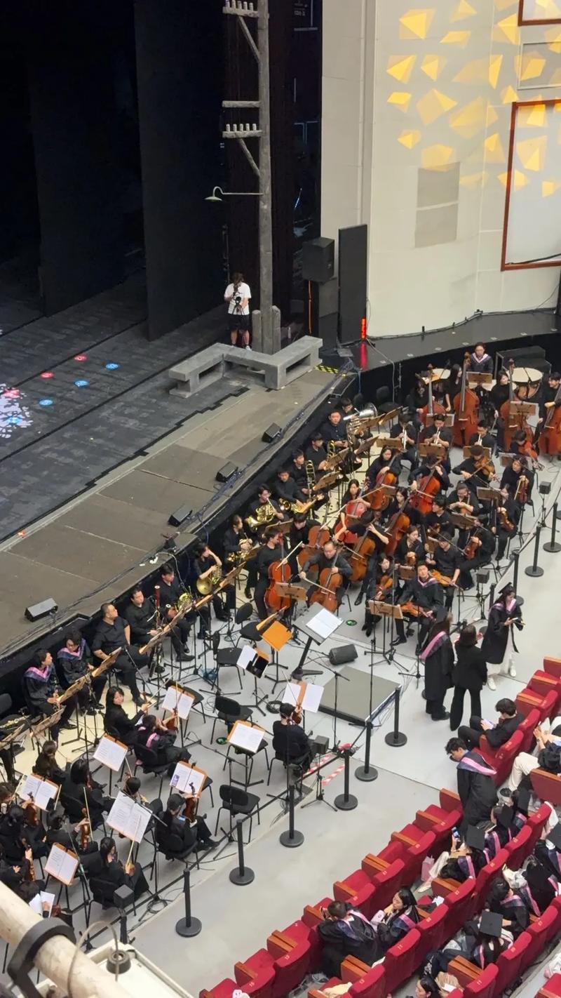 王一珉毕业于哪所大学?-图3 王一珉毕业于哪所大学?-图3