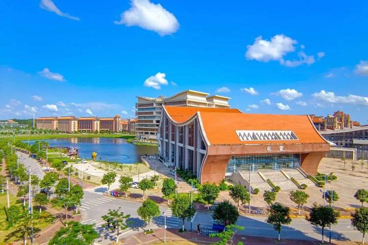 北部湾大学考研校区怎么选?-图2 北部湾大学考研校区怎么选?-图2