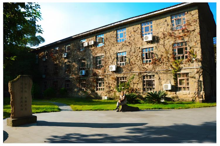 西科大土木专业具体在哪个校区就读?-图1 西科大土木专业具体在哪个校区就读?-图1