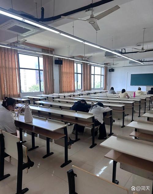 安大面试间具体在哪个校区？-图1