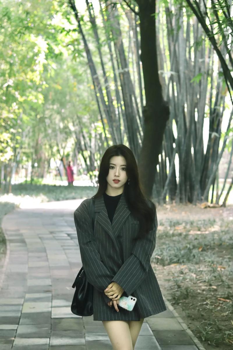 最美女研究生出自哪所高校?-图3 最美女研究生出自哪所高校?-图3