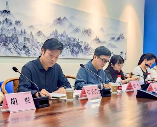 周军是哪个学校的老师-图2 周军是哪个学校的老师-图2