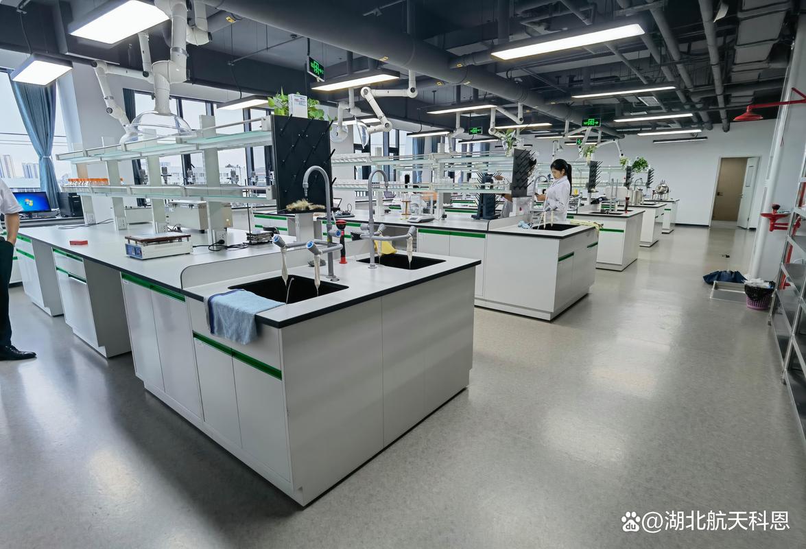 高校实验室数量哪家强？-图2