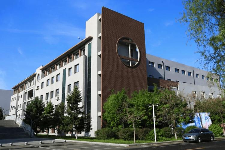 北华大学俄语专业在哪个校区？-图1