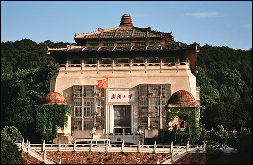 武大和成电哪个好-图3 武大和成电哪个好-图3