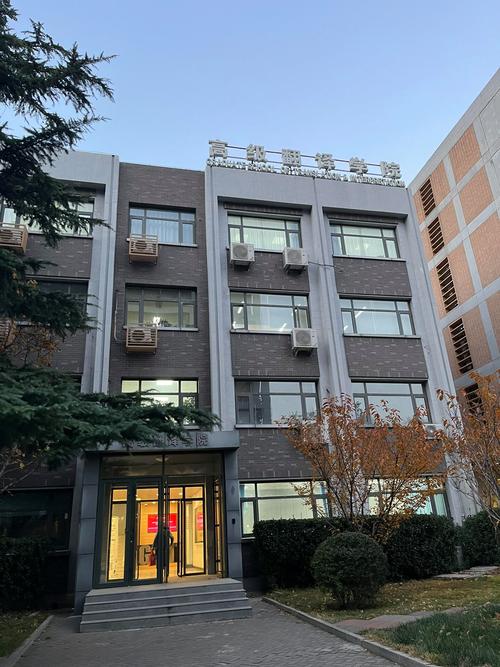 高级翻译专业，哪所大学实力强？-图1