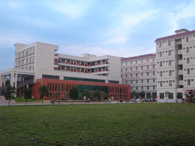 大埔实验高中今年录取分数线是多少?-图2 大埔实验高中今年录取分数线是多少?-图2