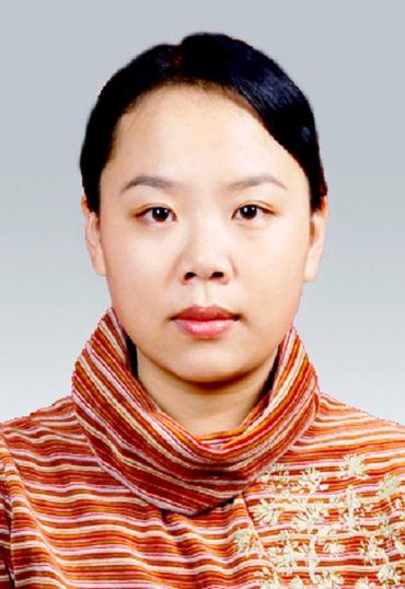 谭雪毕业于哪所大学？-图2