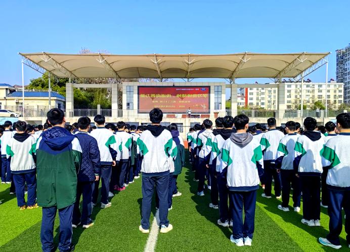 嘉鱼一中录取人数有多少？-图2